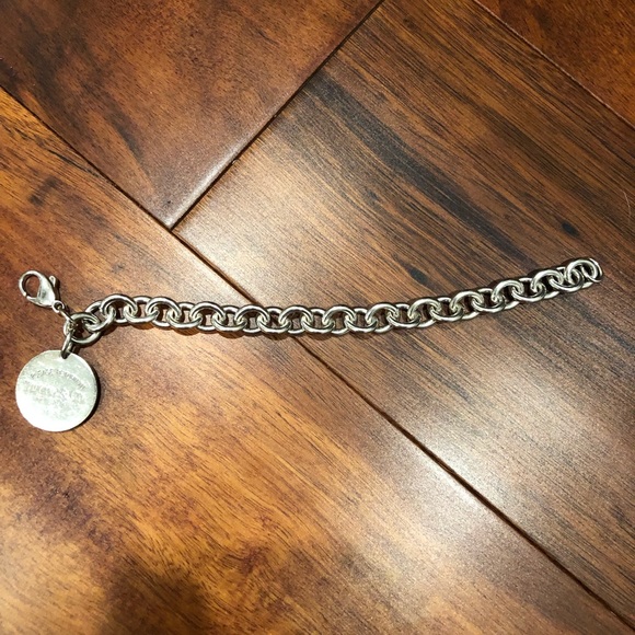 Return to Tiffany & Co. Tag Bracelet - Picture 3 of 9